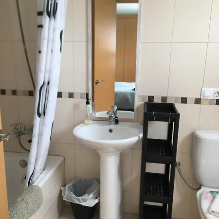 Gloria - Solo Familias Apartament